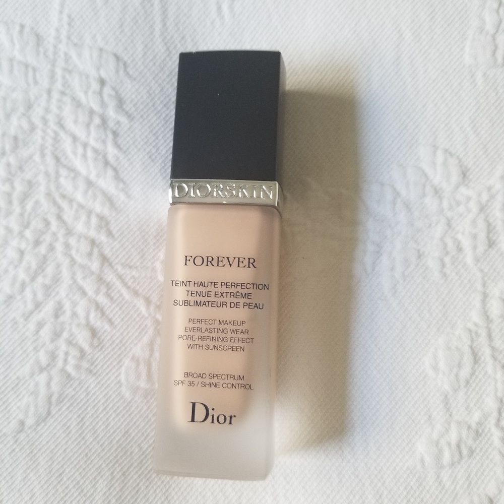 DIOR Diorskin Forever Foundation